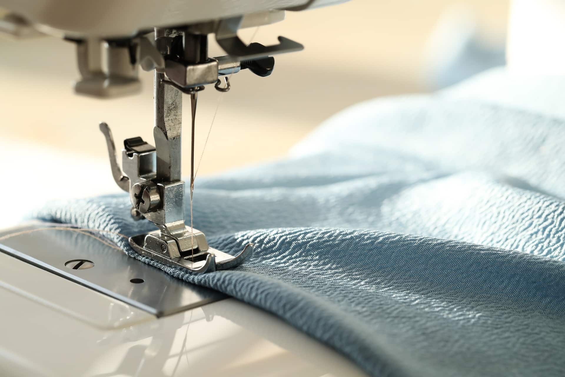 Sewing machine workinsg